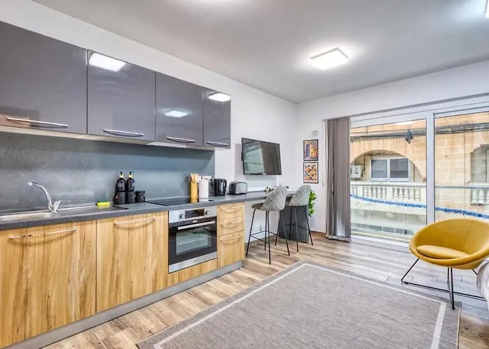 Cosy Little In Pieta Close To Valletta *