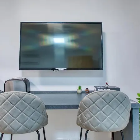 Cosy Little In Pieta Close To Valletta *