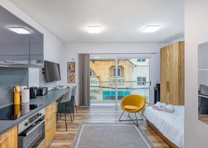 Cosy Little In Pieta Close To Valletta *